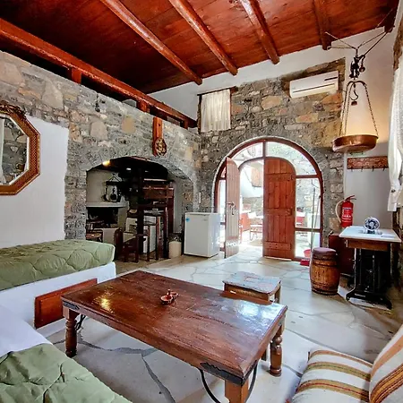 Traditional Homes Of Crete