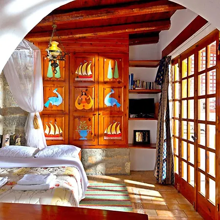 Traditional Homes Of Crete