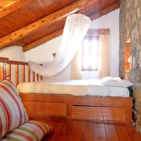 Traditional Homes Of Crete