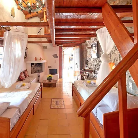 Traditional Homes Of Crete Elounda